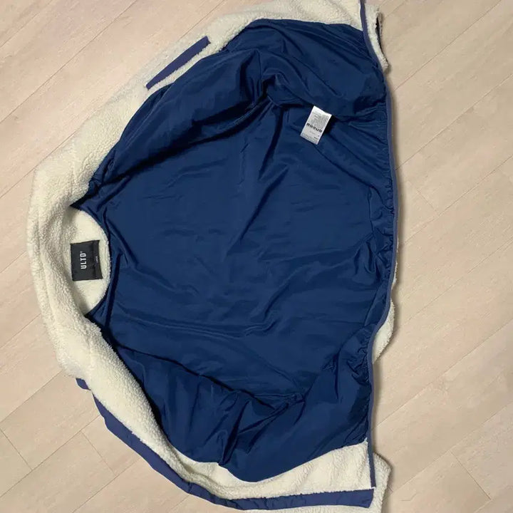 [BUNJANG] White Fleece / 화이트 후리스