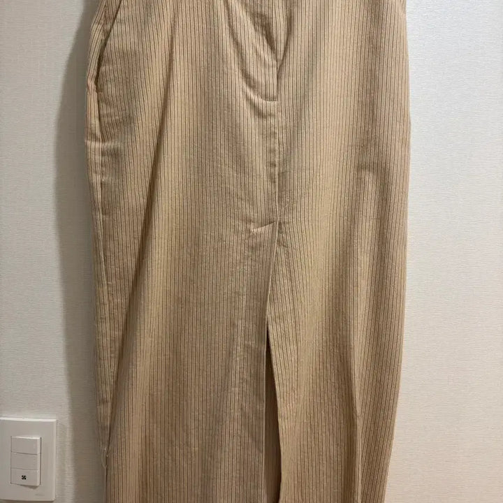 [SOLD OUT] (드라이완료) ZARA 자라 스트라이프 베이지 트임 스커트 M