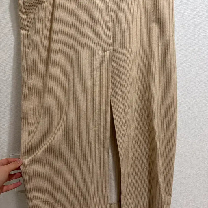 [SOLD OUT] (드라이완료) ZARA 자라 스트라이프 베이지 트임 스커트 M