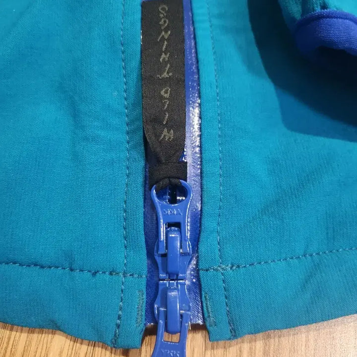 [BUNJANG] Wild Things Blue Hooded Windbreaker Jacket / 일본판 와일드띵스 wild things  블루 후드 바람막이 자켓