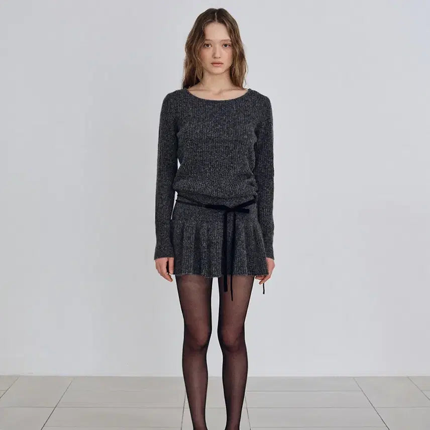 [BUNJANG] Lilicoats Carol Knit + Skirt Bundle Set / 릴리코츠 캐롤니트+스커트 일괄