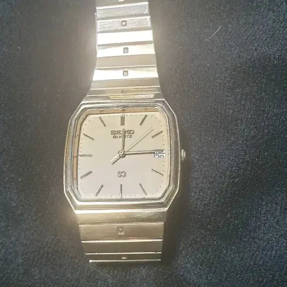 [SOLD OUT] 빈티지 세이코 쿼츠 시계 팝니다