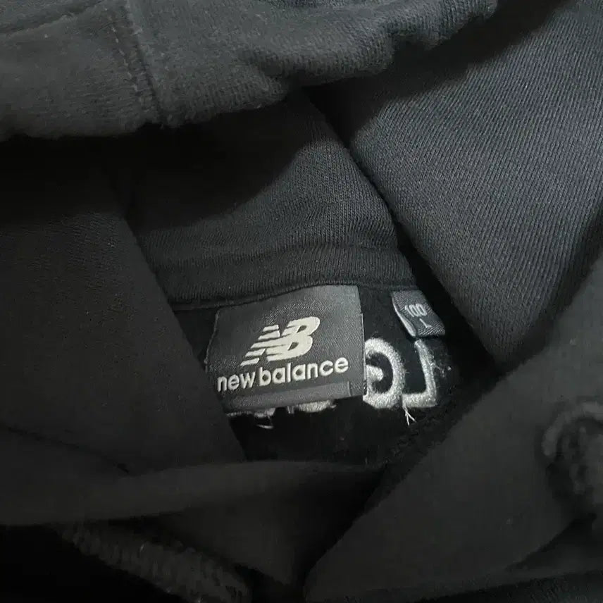 [BUNJANG] New Balance Black Hoodie / 뉴발란스 블랙 후드티