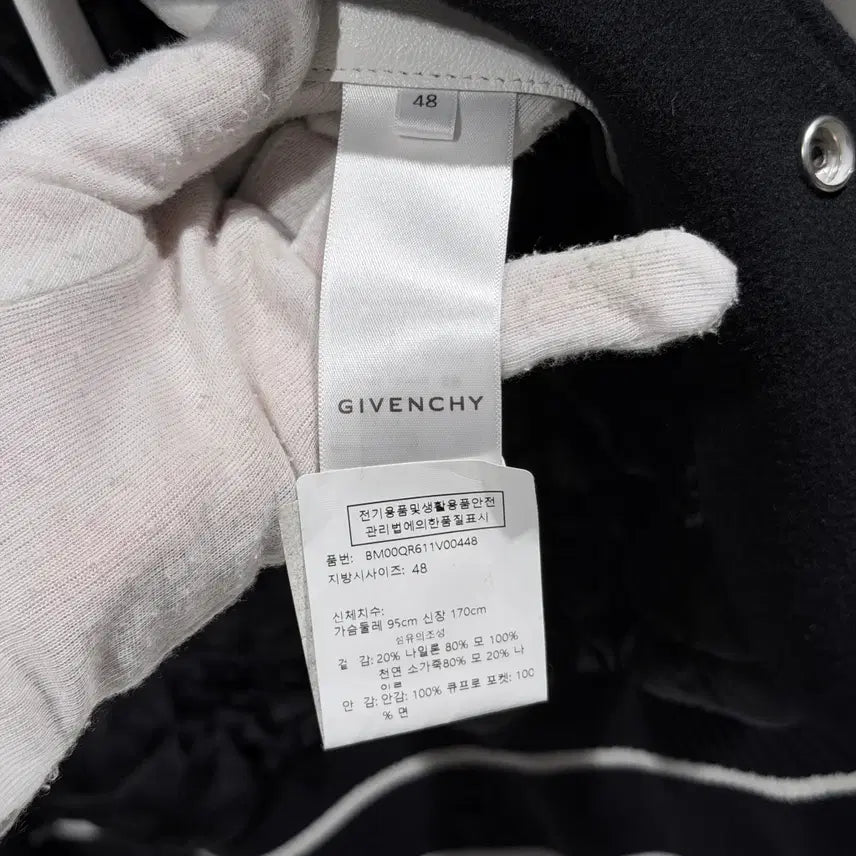 [BUNJANG] Givency College Varsity Jacket Black White / (A+/48) / 지방시 컬리지 바시티 자켓 블랙 화이트