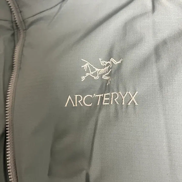 [BUNJANG] Arc'teryx Atom AR Sage Green Large / 아크테릭스 아톰 AR 세이지그린 라지