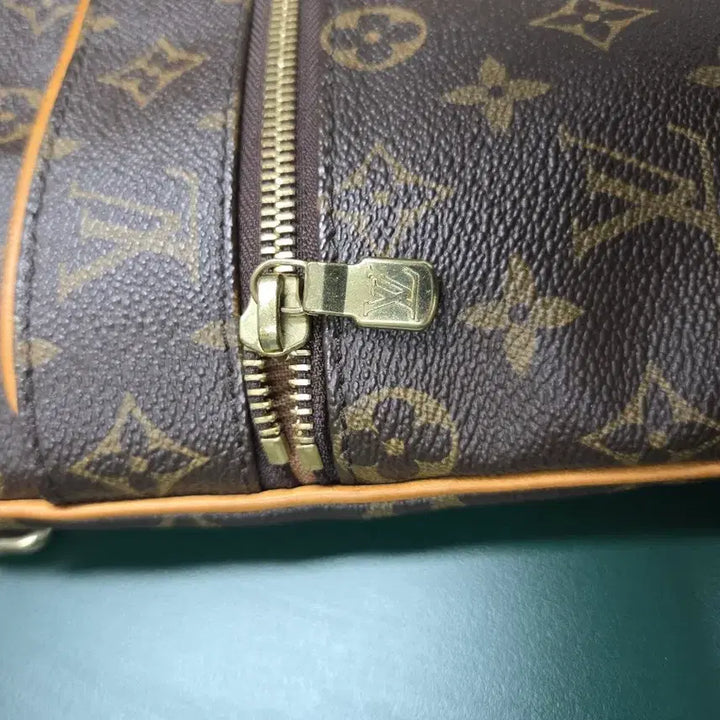 [BUNJANG] Louis Vuitton Monogram Valmy Crossbody Bag / 루이비통 모노그램 발미 크로스백 M40524 발미클러치
