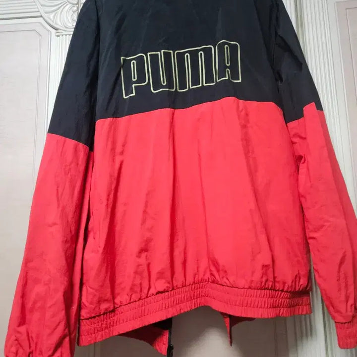 [BUNJANG] Puma Black/Red Windbreaker Jacket (L) / 푸마 블랙/레드 바람막이 자켓 (L)