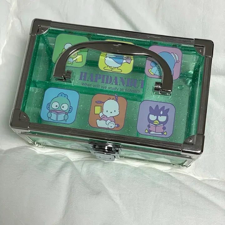 [BUNJANG] Sanrio Happy Dan-V Vanity Case / 산리오 바니티케이스 해피단브이