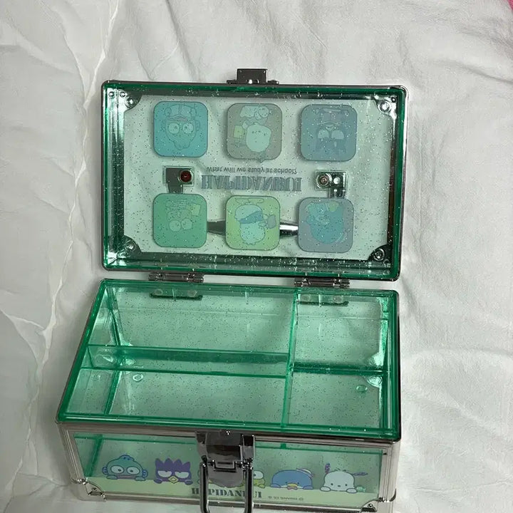 [BUNJANG] Sanrio Happy Dan-V Vanity Case / 산리오 바니티케이스 해피단브이