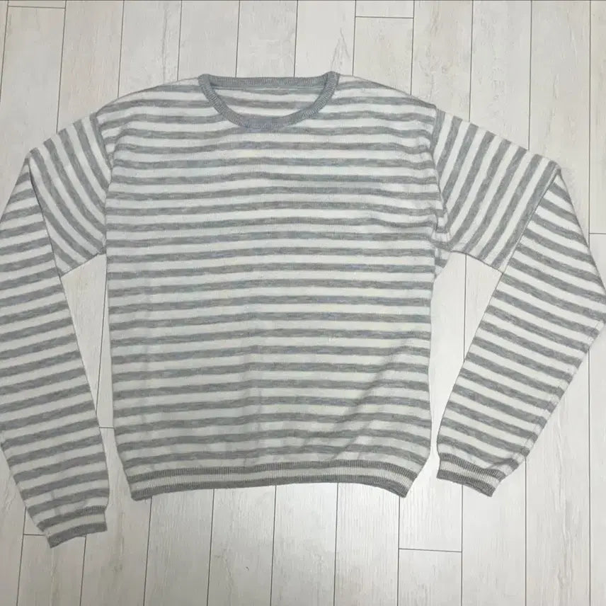 [BUNJANG] Ablly Stripe Knit Top / 에이블리 스트라이프 니트 판매