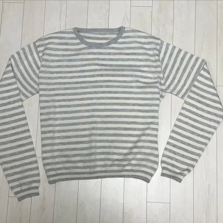 [BUNJANG] Ablly Stripe Knit Top / 에이블리 스트라이프 니트 판매
