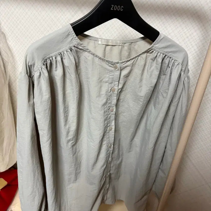 [BUNJANG] LEMUI Spring Shirring Blouse / (무료배송) LEMUI 르뮈 봄블라우스 셔링 블라우스