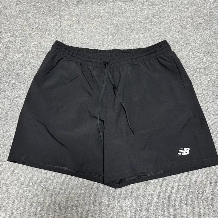 [BUNJANG] New Balance Sport Essentials 4-inch Woven Shorts / (xl)뉴발란스 스포츠에센셜 4부 우븐 쇼츠(5인치) 판매합니다