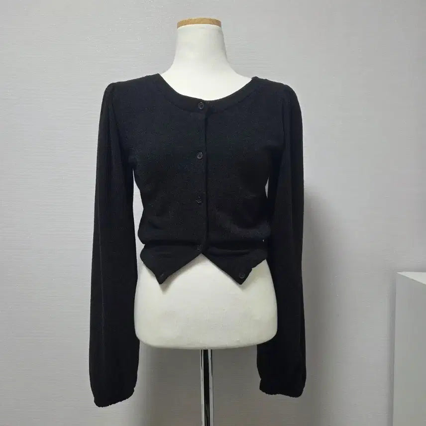 [BUNJANG] Black Crop Puff Sleeve Cardigan / 블랙 크롭 퍼프 가디건
