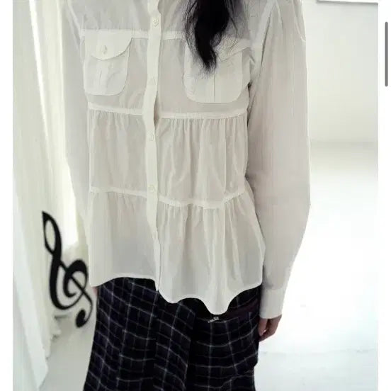 [BUNJANG] In&Yang Inharmony Humming Blouse / 인앤양인하모니 허밍 블라우스 Humming blouse