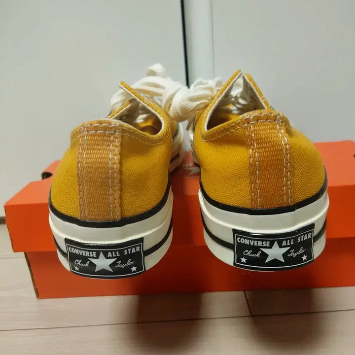 [BUNJANG] Converse Chuck 70 Low Sunflower Canvas Sneakers / 새상품 245 컨버스 로우 척70