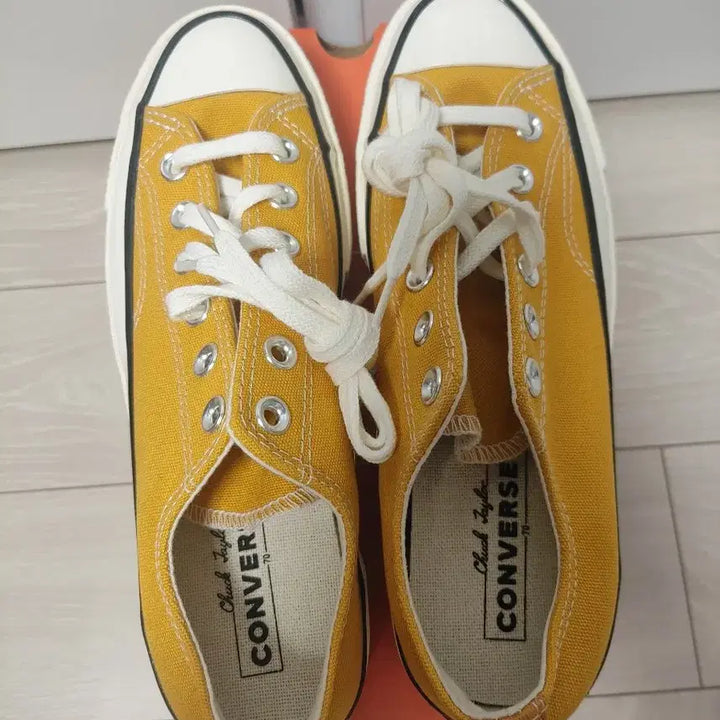 [BUNJANG] Converse Chuck 70 Low Sunflower Canvas Sneakers / 새상품 245 컨버스 로우 척70