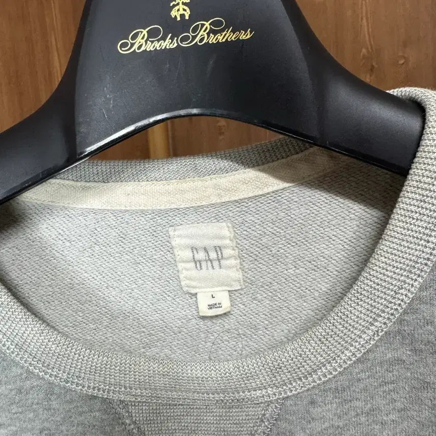 [BUNJANG] GAP Crewneck Sweatshirt Grey / 갭 크루넥 그레이 맨투맨 (105)
