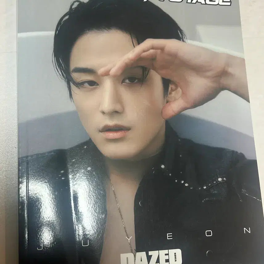 [BUNJANG] The Boyz Juyeon Dazed Magazine / 더보이즈 주연 데이즈드 잡지
