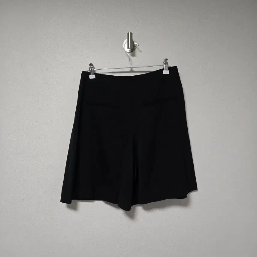 [BUNJANG] System Wool Shorts / 시스템 울 반바지 / 여성 팬츠/ 여성 바지