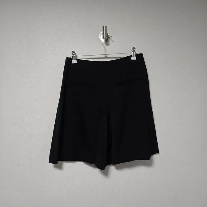 [BUNJANG] System Wool Shorts / 시스템 울 반바지 / 여성 팬츠/ 여성 바지