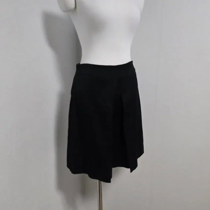 [BUNJANG] System Wool Shorts / 시스템 울 반바지 / 여성 팬츠/ 여성 바지