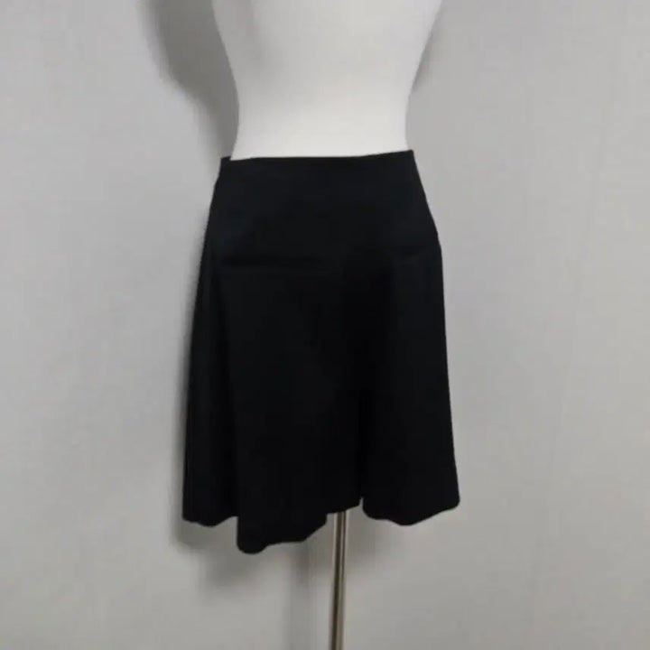 [BUNJANG] System Wool Shorts / 시스템 울 반바지 / 여성 팬츠/ 여성 바지