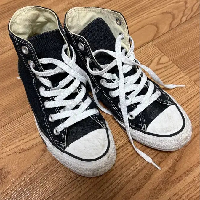 [BUNJANG] Converse Black High Sneakers / 컨버스 블랙 하이 스니커즈