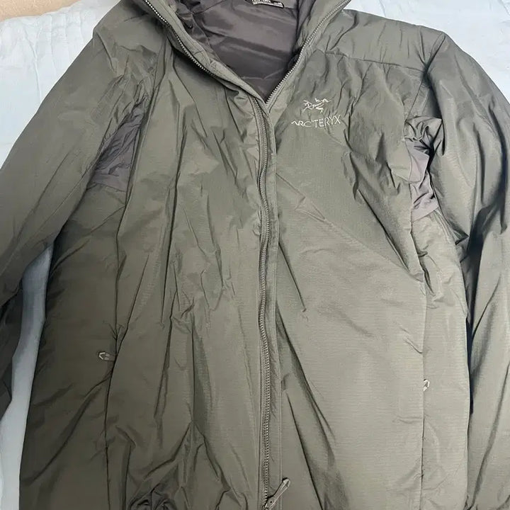 [BUNJANG] Arc'teryx Atom AR Taupe Jacket / 아크테릭스 아톰 AR taupe 라지