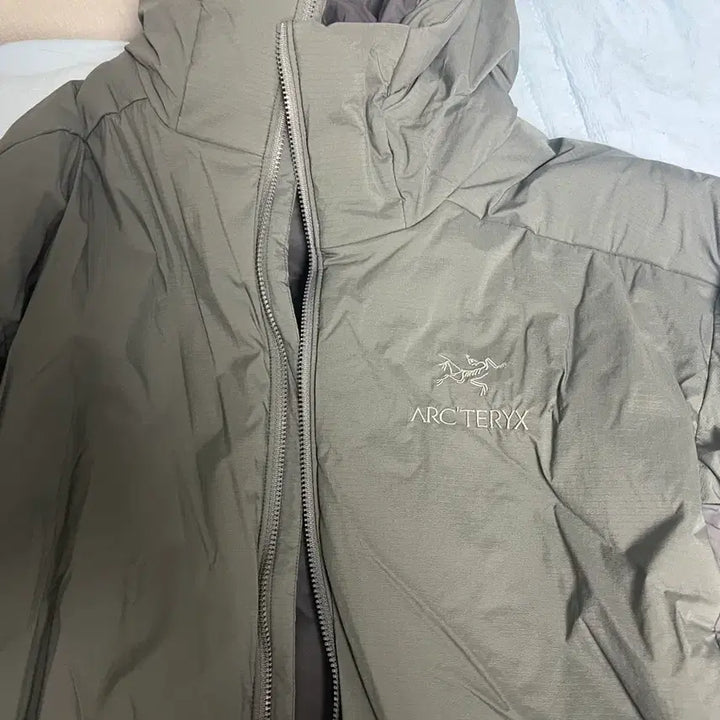 [BUNJANG] Arc'teryx Atom AR Taupe Jacket / 아크테릭스 아톰 AR taupe 라지