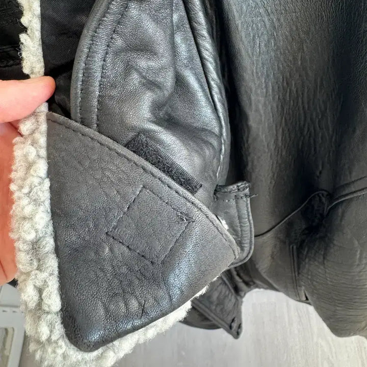 [BUNJANG] Detachable Fur Collar Real Leather Jacket / 탈부착 털카라 리얼 레더 자켓