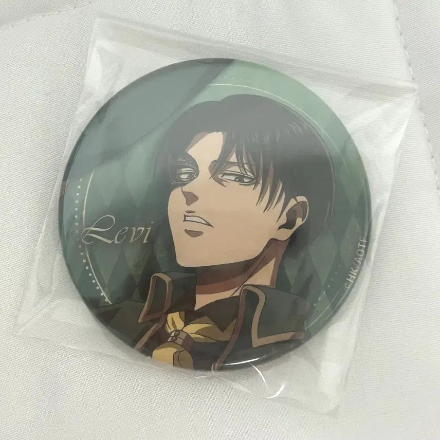 [BUNJANG] Attack on Titan Levi Masquerade Badge / 초희귀 매물 !! ) 진격의 거인 리바이 가면무도회 뱃지