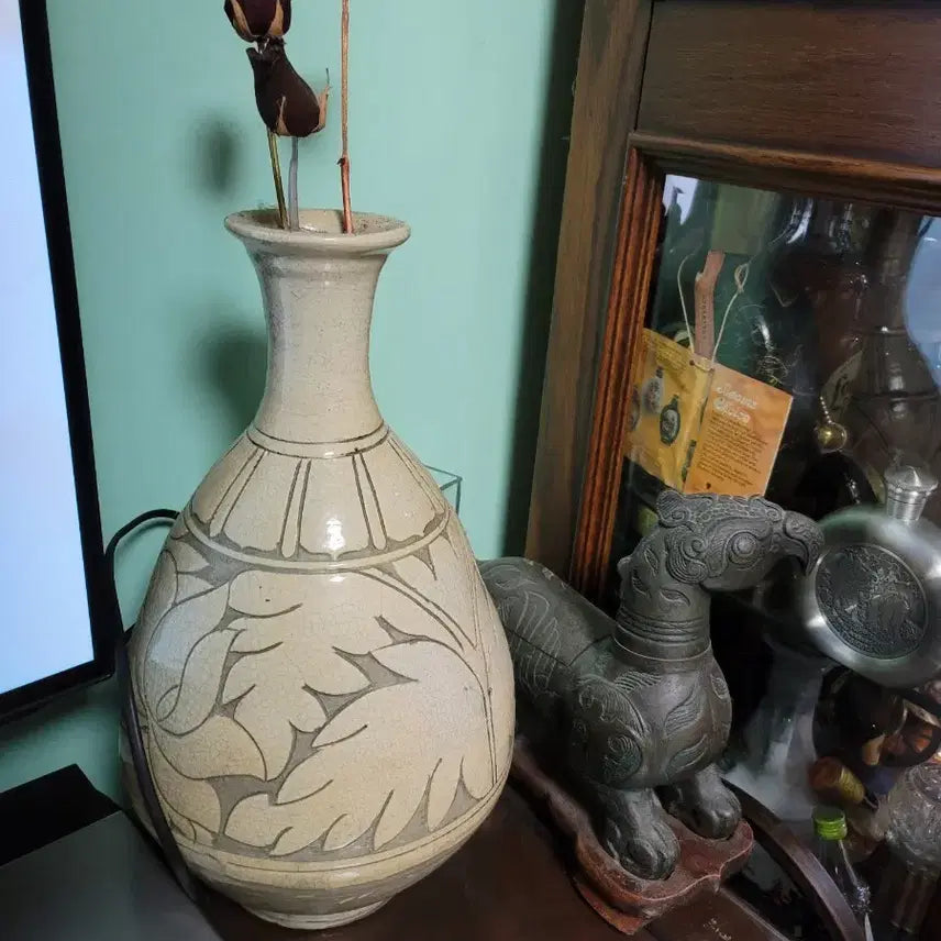 [BUNJANG] Celadon Porcelain with Peony Motif / 모란문박지 분청사기