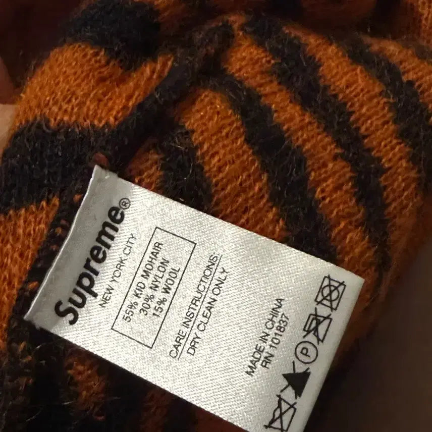 [BUNJANG] Supreme Tiger Mohair Beanie / 슈프림 모헤어 타이거비니