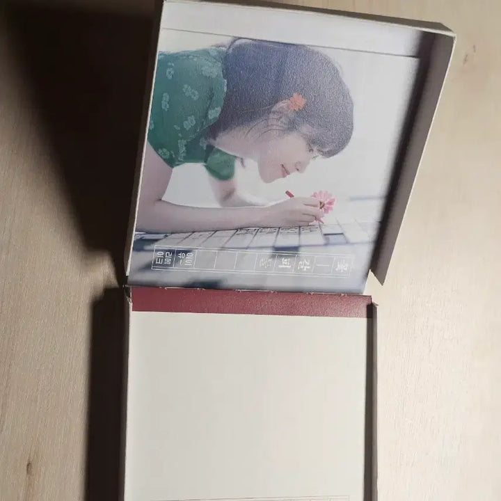 [BUNJANG] IU Flower Bookmark 2nd Remake Album / 아이유 리메이크 2집 꽃갈피 둘