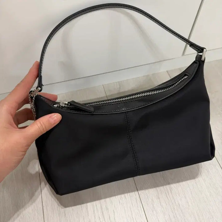 [BUNJANG] PLAVE Petit Bateau Bag (Black) / [가격내림/풀박스] 폴뉴아 쁘띠 바토백 블랙(체인 포함)