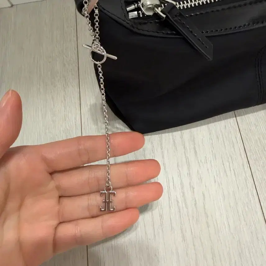[BUNJANG] PLAVE Petit Bateau Bag (Black) / [가격내림/풀박스] 폴뉴아 쁘띠 바토백 블랙(체인 포함)