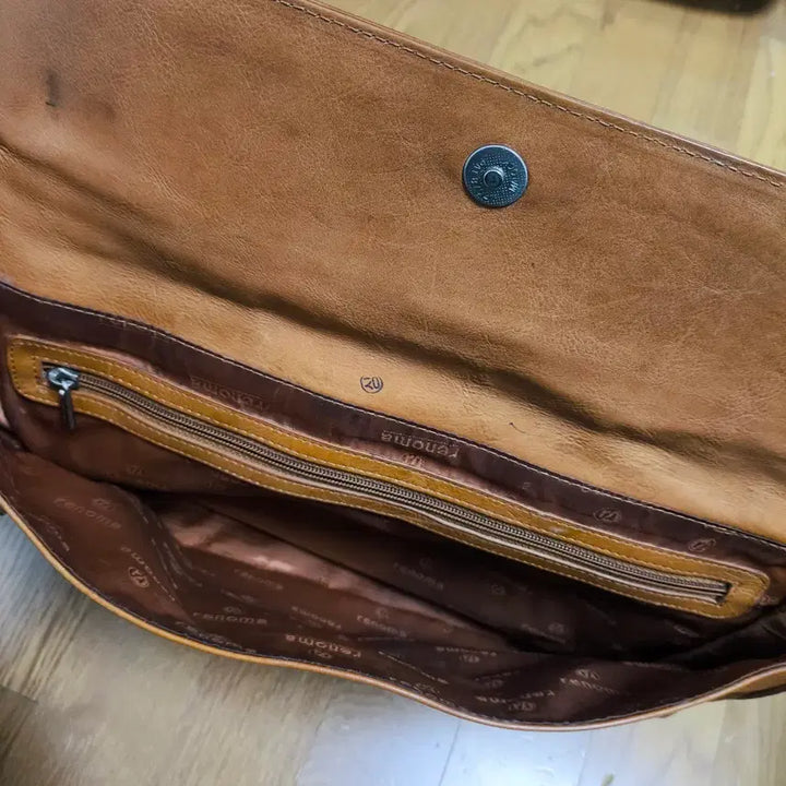 [BUNJANG] Vintage RENOMA Briefcase / Vintage RENOMA briefcase