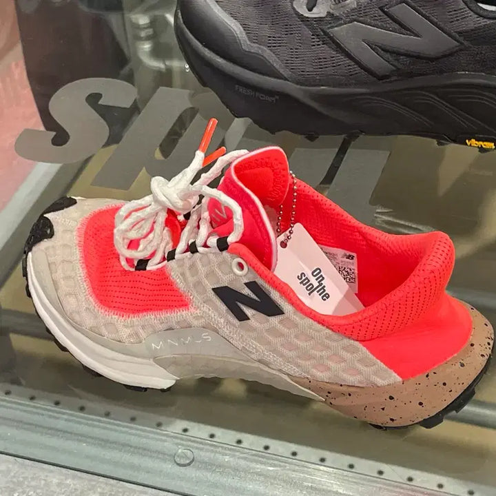 [BUNJANG] New Balance Sneakers (235) / 뉴발란스 스니커즈(235)
