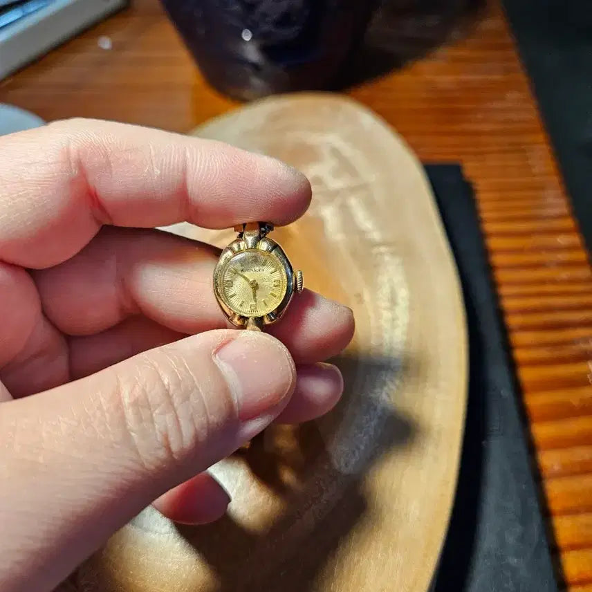 [BUNJANG] Wittnauer Vintage Gold Watch / Wittnauer 위트나워 수동 금장 빈티지 여성 시계