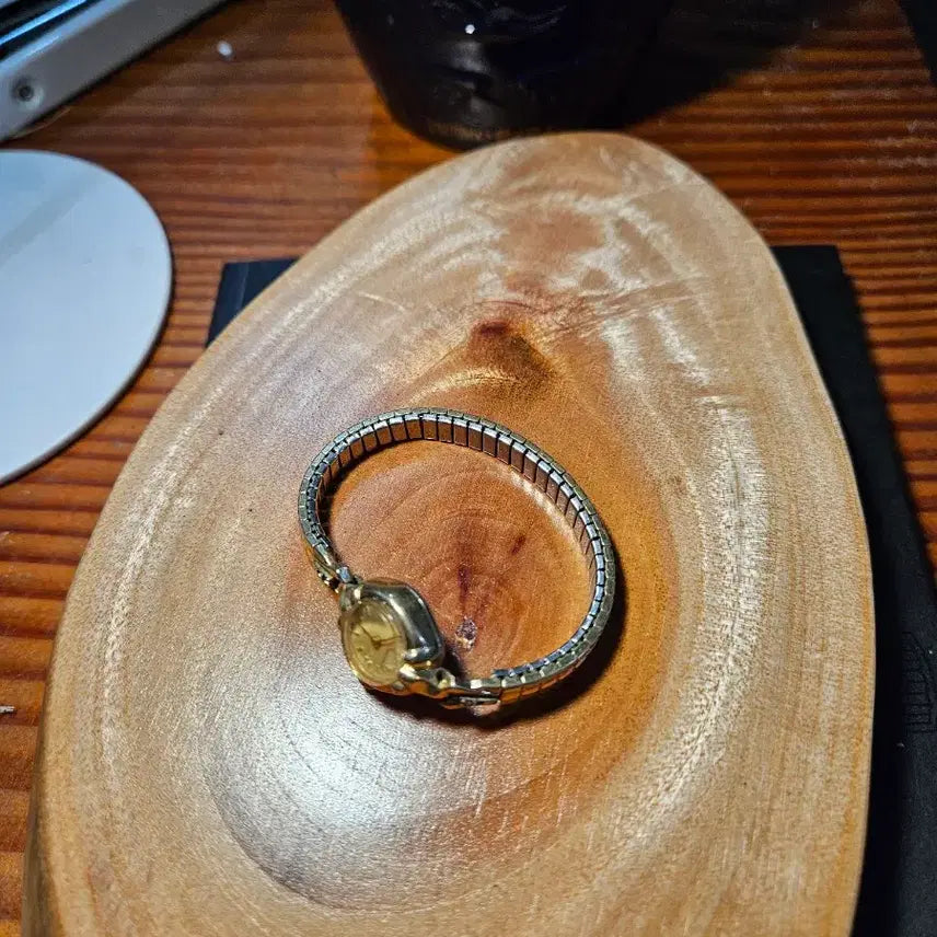 [BUNJANG] Wittnauer Vintage Gold Watch / Wittnauer 위트나워 수동 금장 빈티지 여성 시계