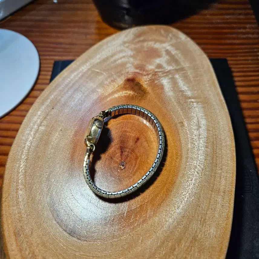 [BUNJANG] Wittnauer Vintage Gold Watch / Wittnauer 위트나워 수동 금장 빈티지 여성 시계