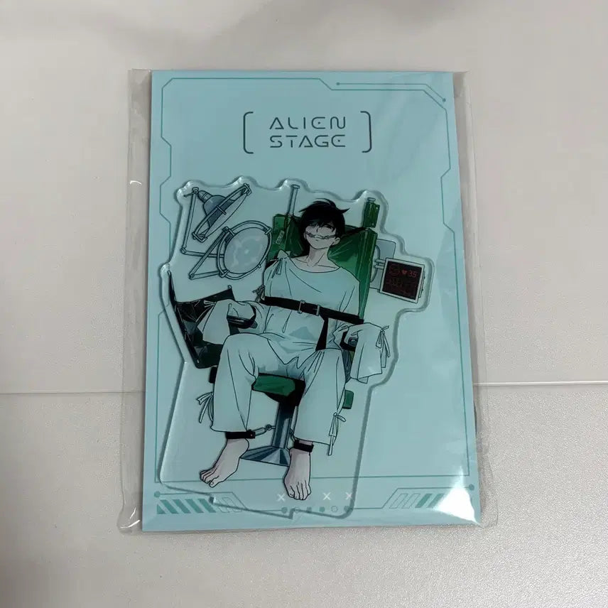 [BUNJANG] Alien Stage Ivan Acrylic Stand Sealed / 에일리언 스테이지 에이스테 이반 아크릴 스탠드 미개봉