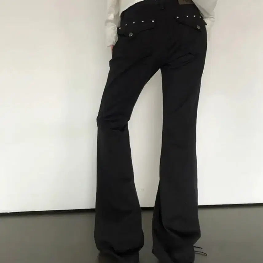 [BUNJANG] OOT ABLY DIA Studded Pocket Black Bootcut Pants / OOT 에이블리 디아 스터드 포켓 블랙 부츠컷팬츠 y2k