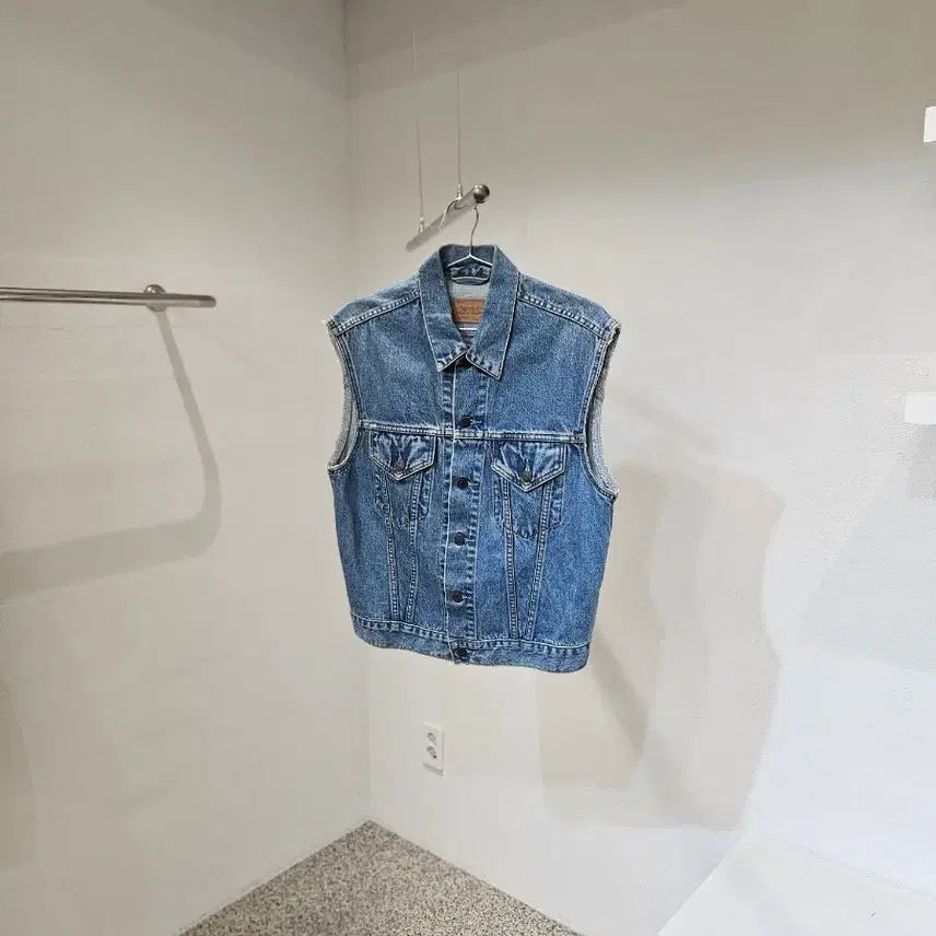 [BUNJANG] Levi's Denim Vest / 리바이스 데님 조끼 청베스트