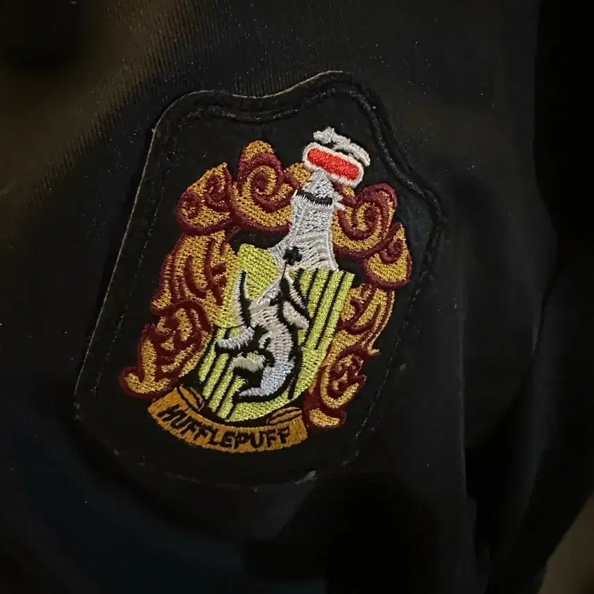 [BUNJANG] Harry Potter Hufflepuff Cloak / 해리포터 후플푸프 망토