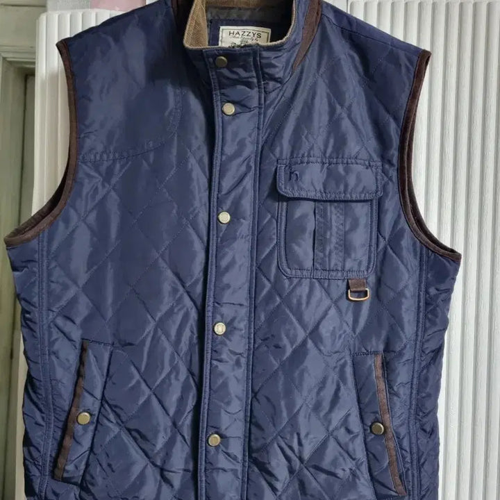 [BUNJANG] Hazzys Navy Quilted Vest Size 100 / 헤지스네이비 퀼팅 조끼 사이즈100