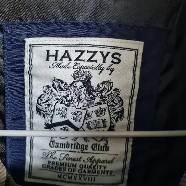[BUNJANG] Hazzys Navy Quilted Vest Size 100 / 헤지스네이비 퀼팅 조끼 사이즈100
