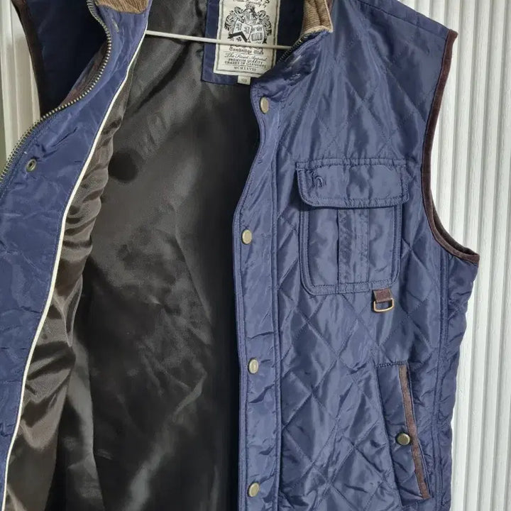 [BUNJANG] Hazzys Navy Quilted Vest Size 100 / 헤지스네이비 퀼팅 조끼 사이즈100