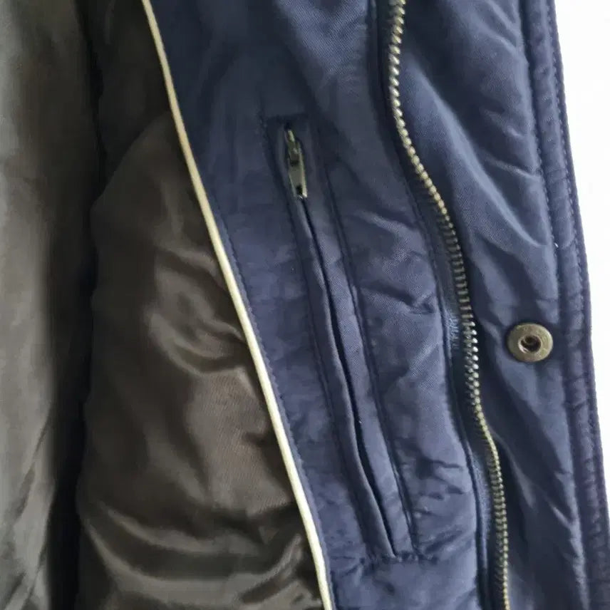 [BUNJANG] Hazzys Navy Quilted Vest Size 100 / 헤지스네이비 퀼팅 조끼 사이즈100